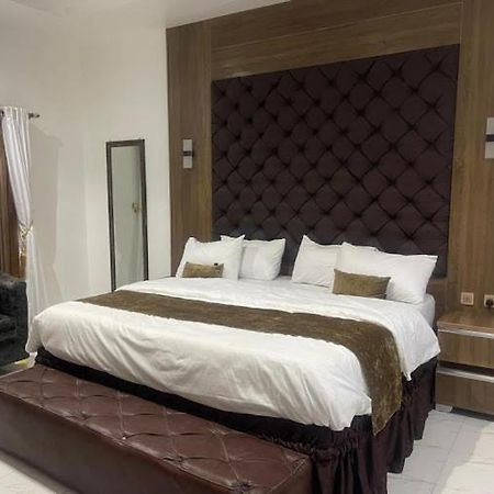 Murphy'S Mansion Resort Umuahia Dış mekan fotoğraf