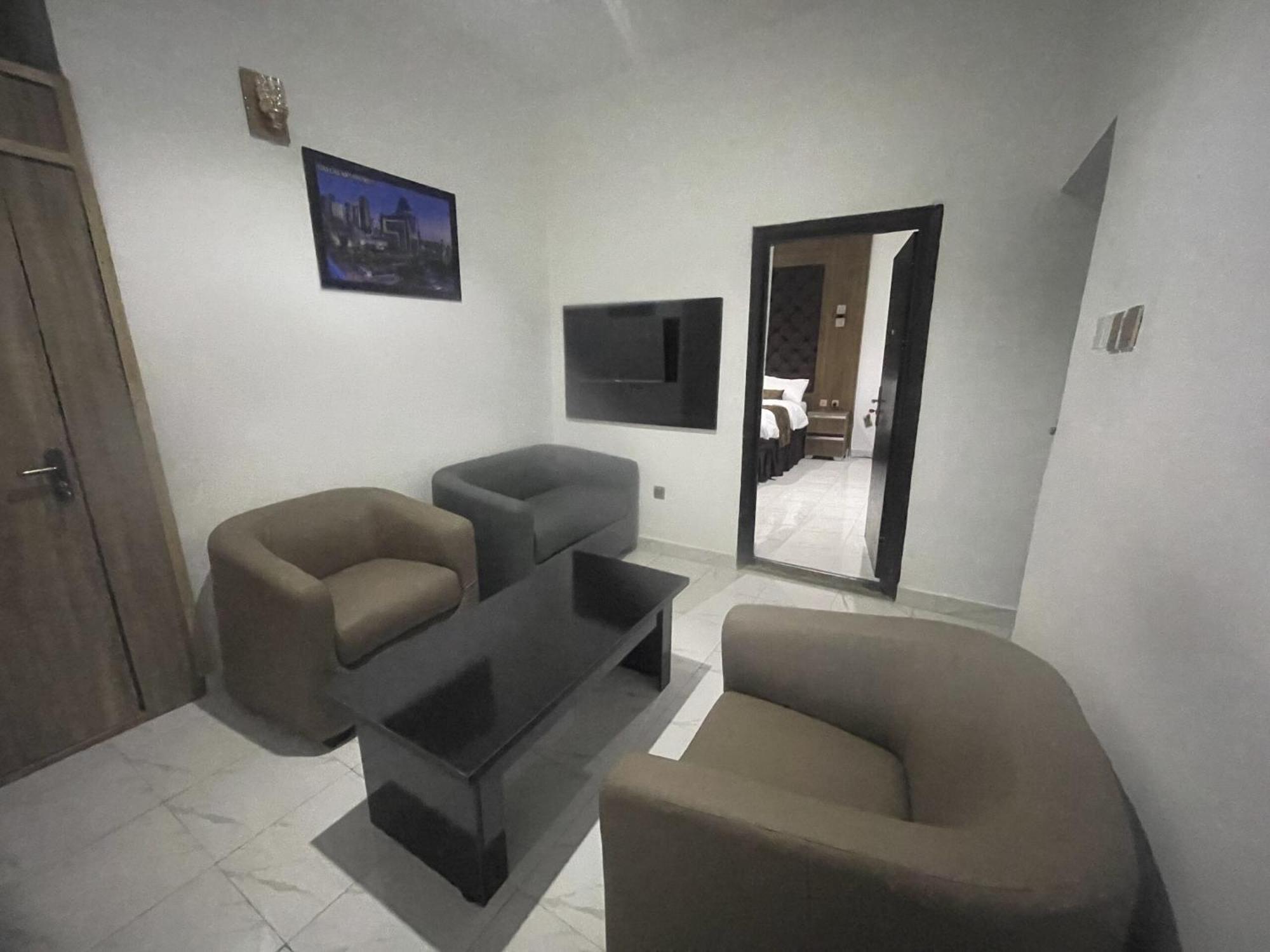 Murphy'S Mansion Resort Umuahia Dış mekan fotoğraf
